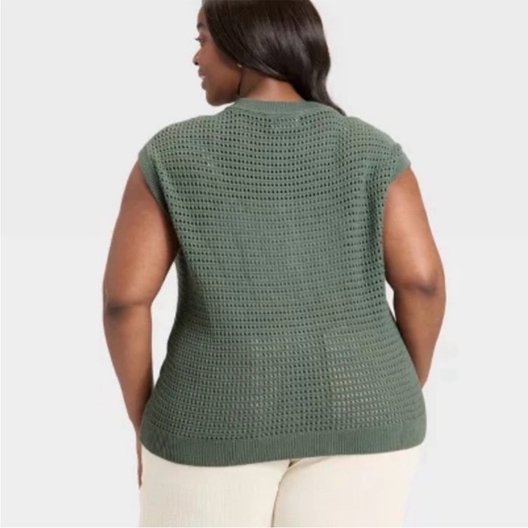 Women's Small Pointelle Sweater Vest- NWT - Picture 2 of 8